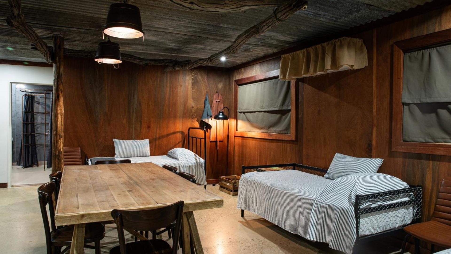 The Staging Post Motel ลองรีช ภายนอก รูปภาพ